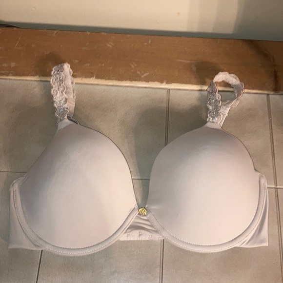 Natori bra‎ 32D - Picture 1 of 4